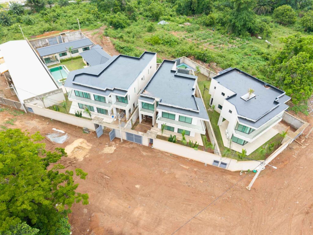 Les 3 villas duplex du programme Katakoubo 1